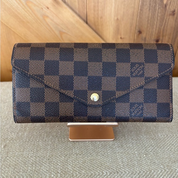 Louis Vuitton Damier Ebene Josephine Wallet - Picture 3 of 17